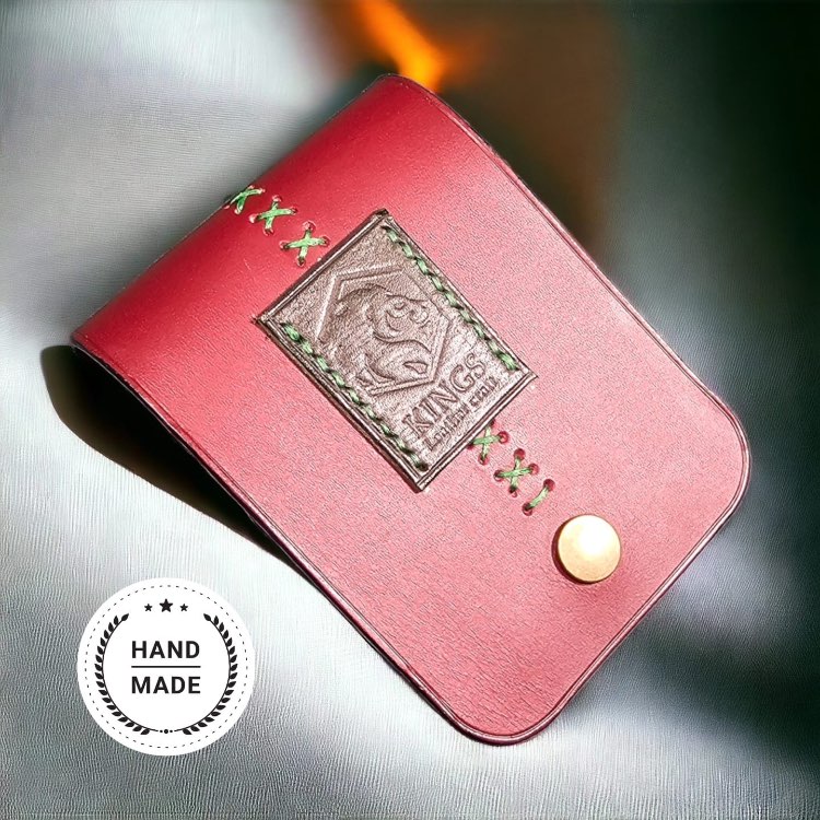 ארנק מעור unisex גם לגברים וגם לנשים. עור איטלקי משובח משולב צבעים.