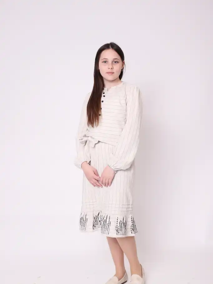 עליונית סנונית חגיגית ומרשימה לילדות | נועה קידס & הום