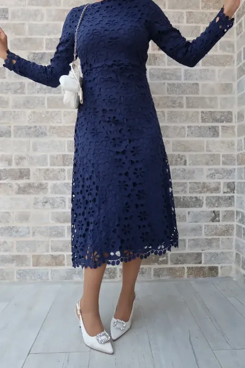 שמלת גיפיור צנועה-כחולה