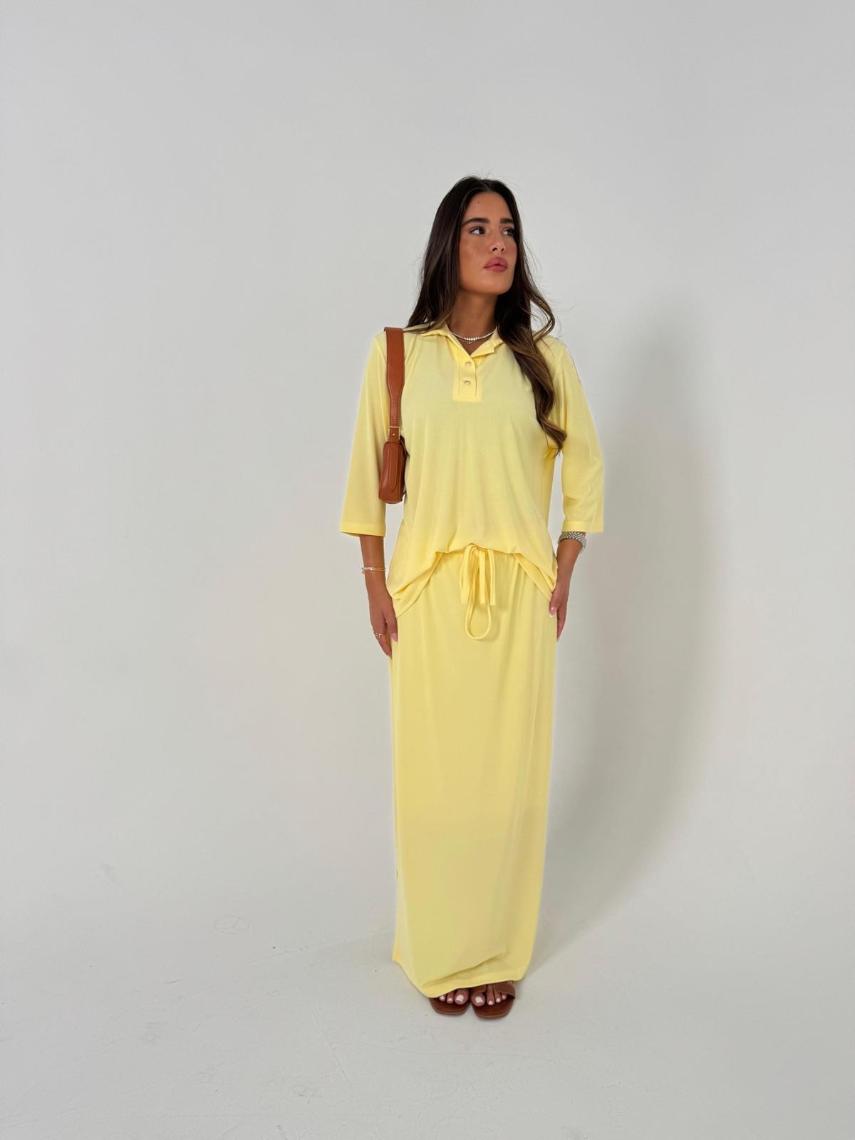 חליפת נועם צהוב