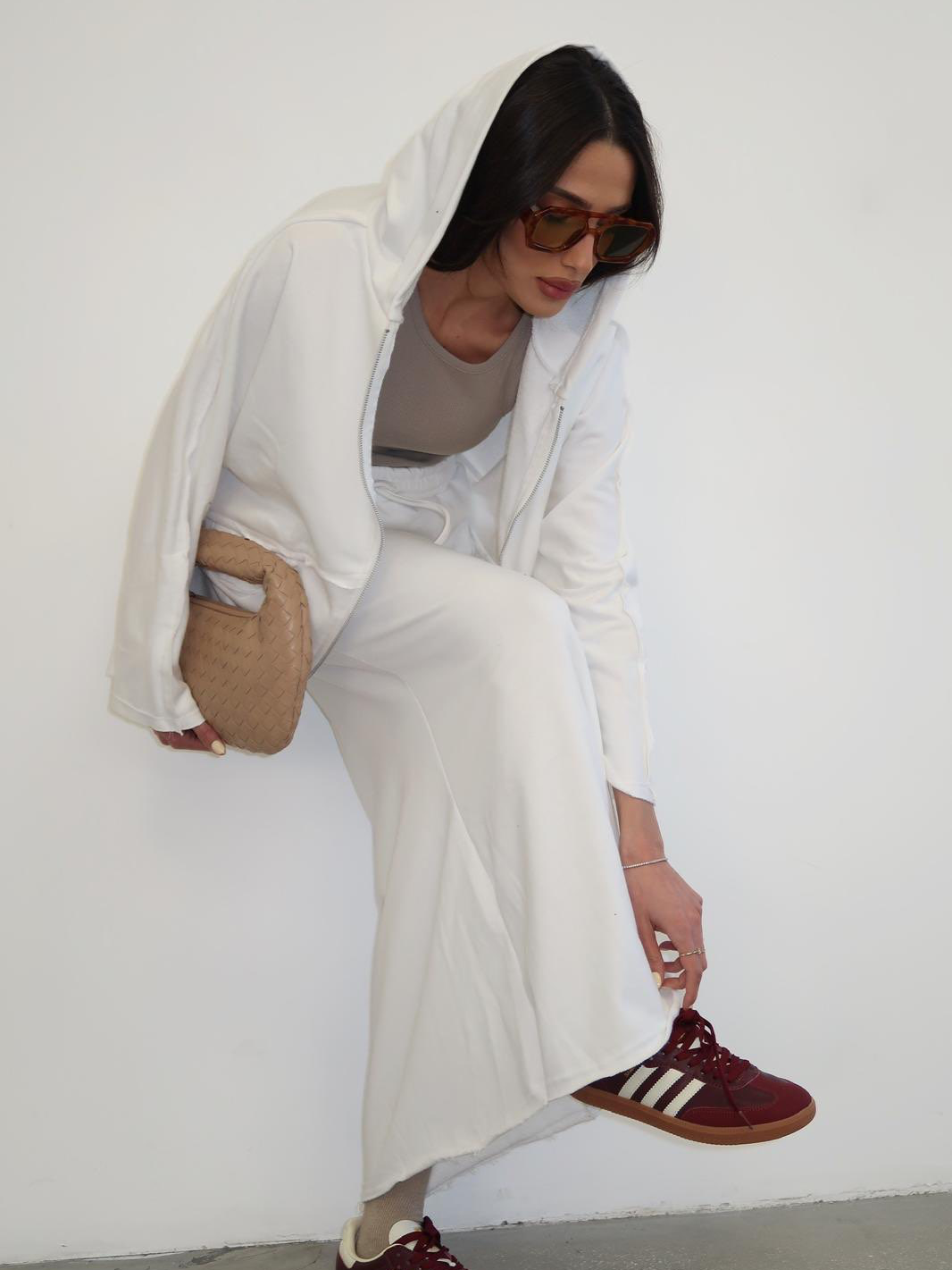 חליפת רוי לבן