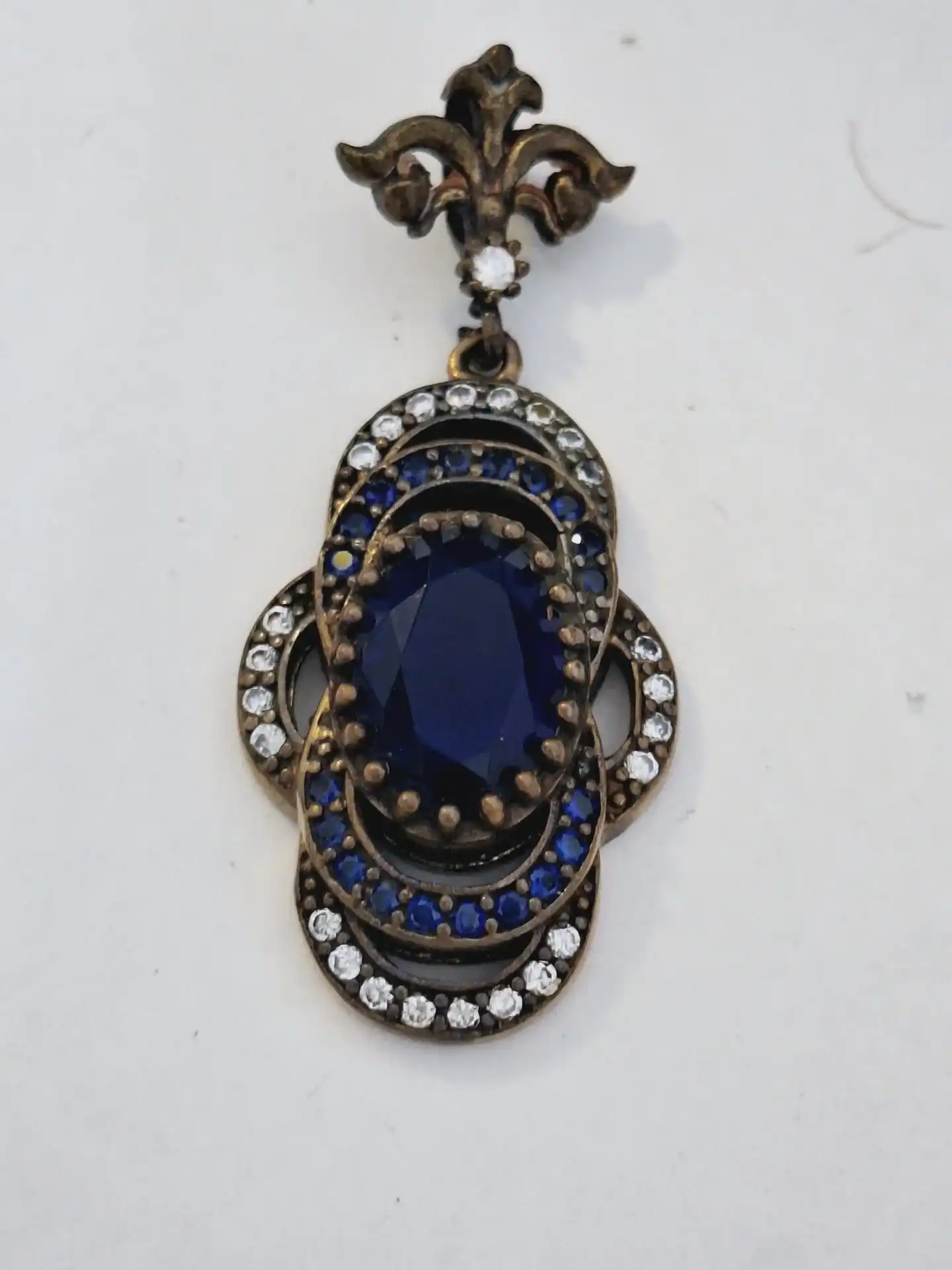 תליון כסף 925 מושחר וינטג' משובץ באבני חן ממקסיקה