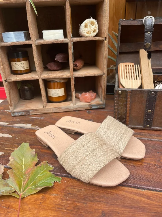 כפכף פס רחב קש