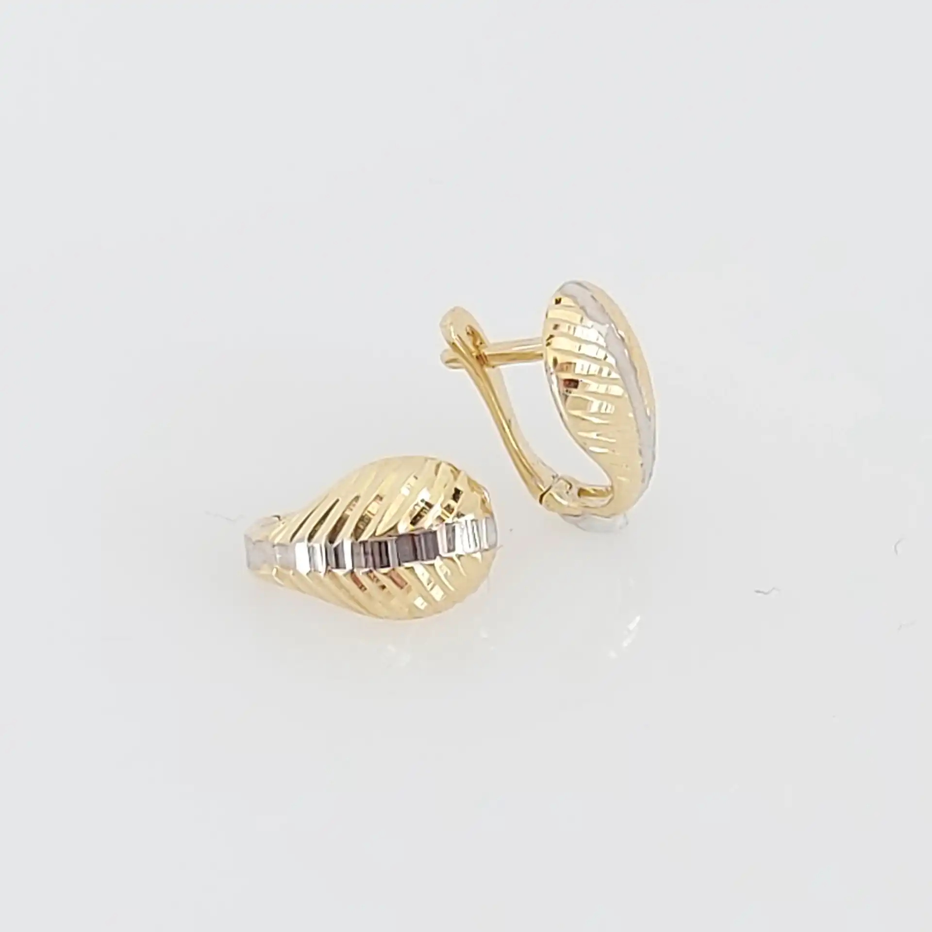 עגילי זהב תוצרת איטליה