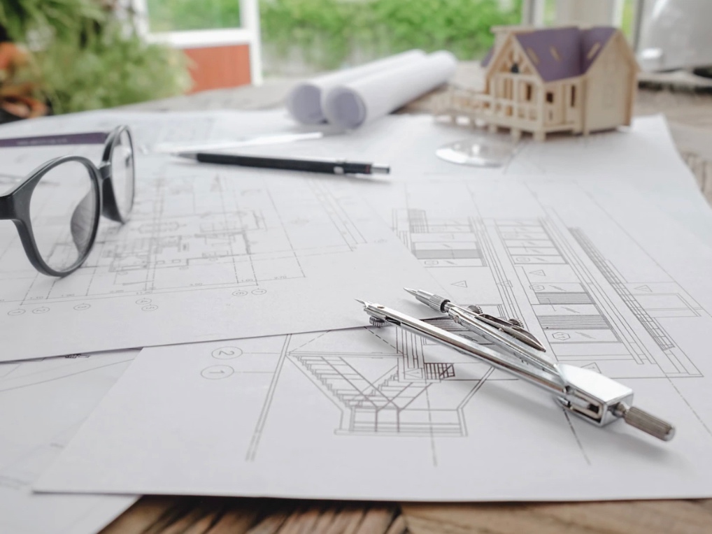 פלוטר הנדסי שחור/לבן עד גודל 32/48 סמ (כולל 3A - 42/29.7)