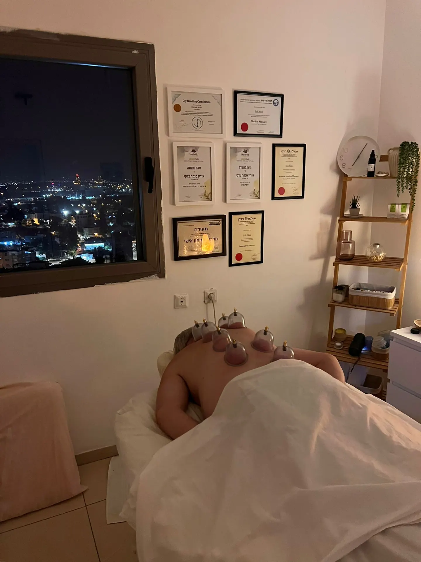 עיסוי רפואי משולב