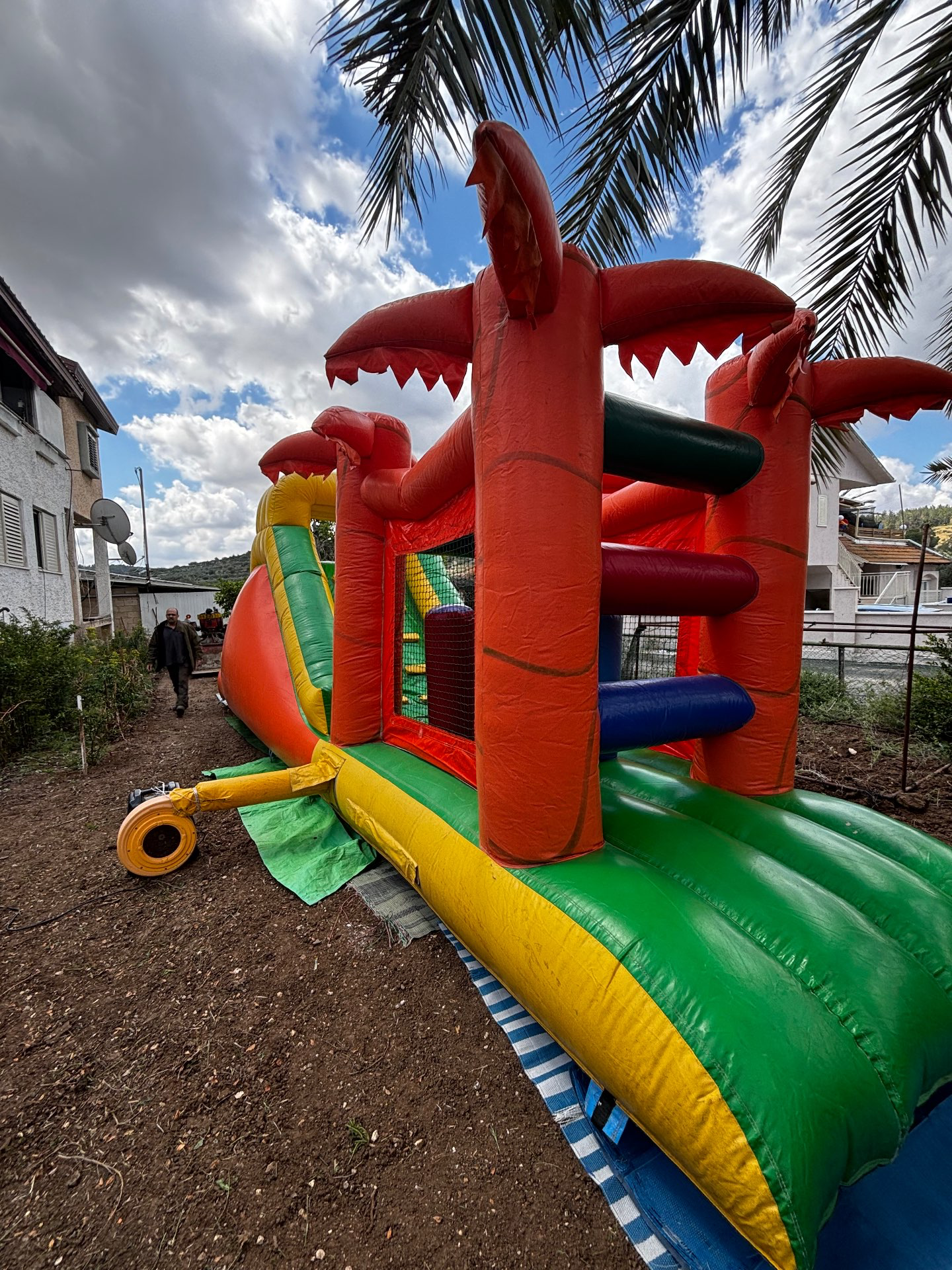 מתנפח אתגרון ענק