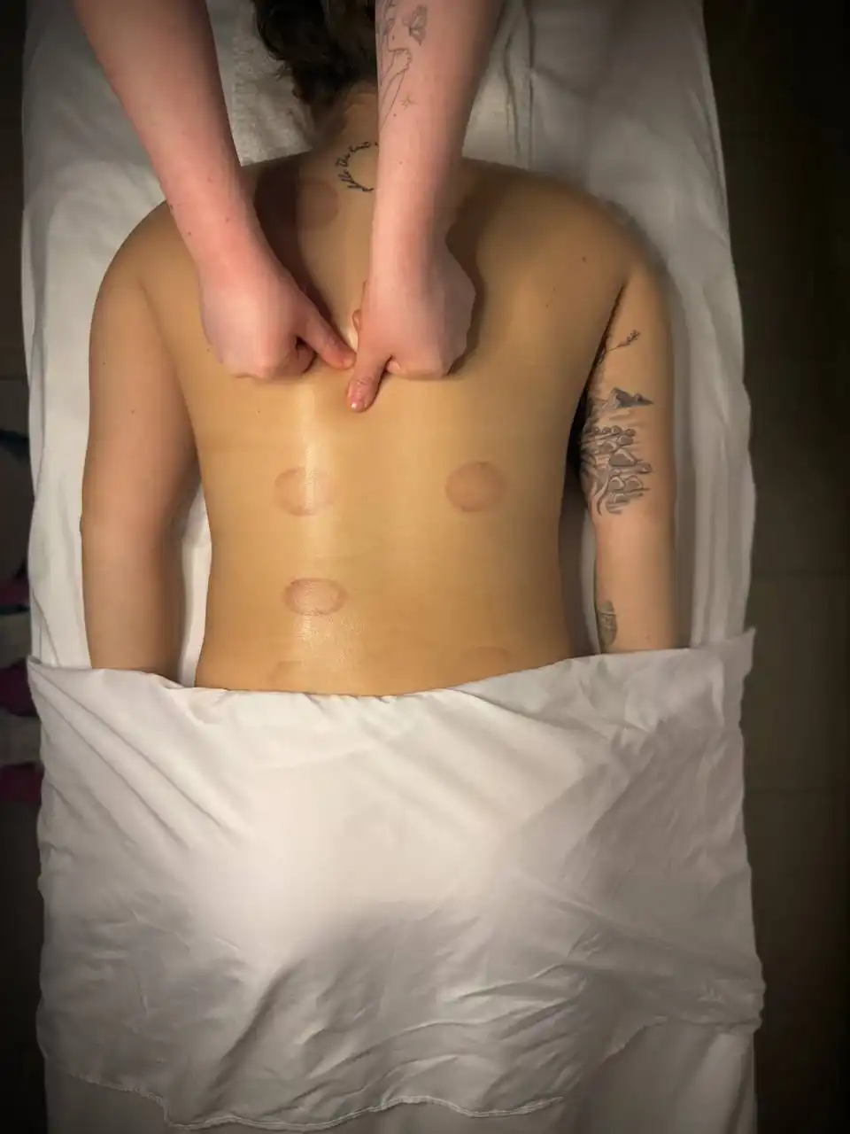 עיסוי רפואי משולב