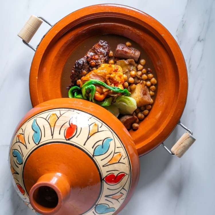 טאג'ין לחי בקר