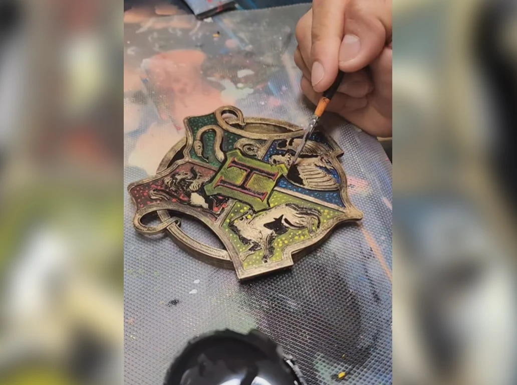 מעמד לאוזניות - הוגוורטס