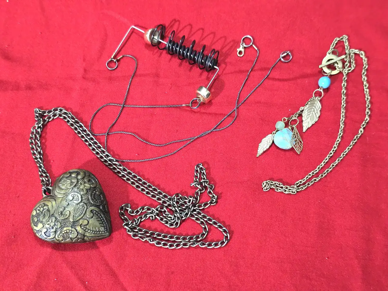 לוט של 3 מחרוזות אופנתיים