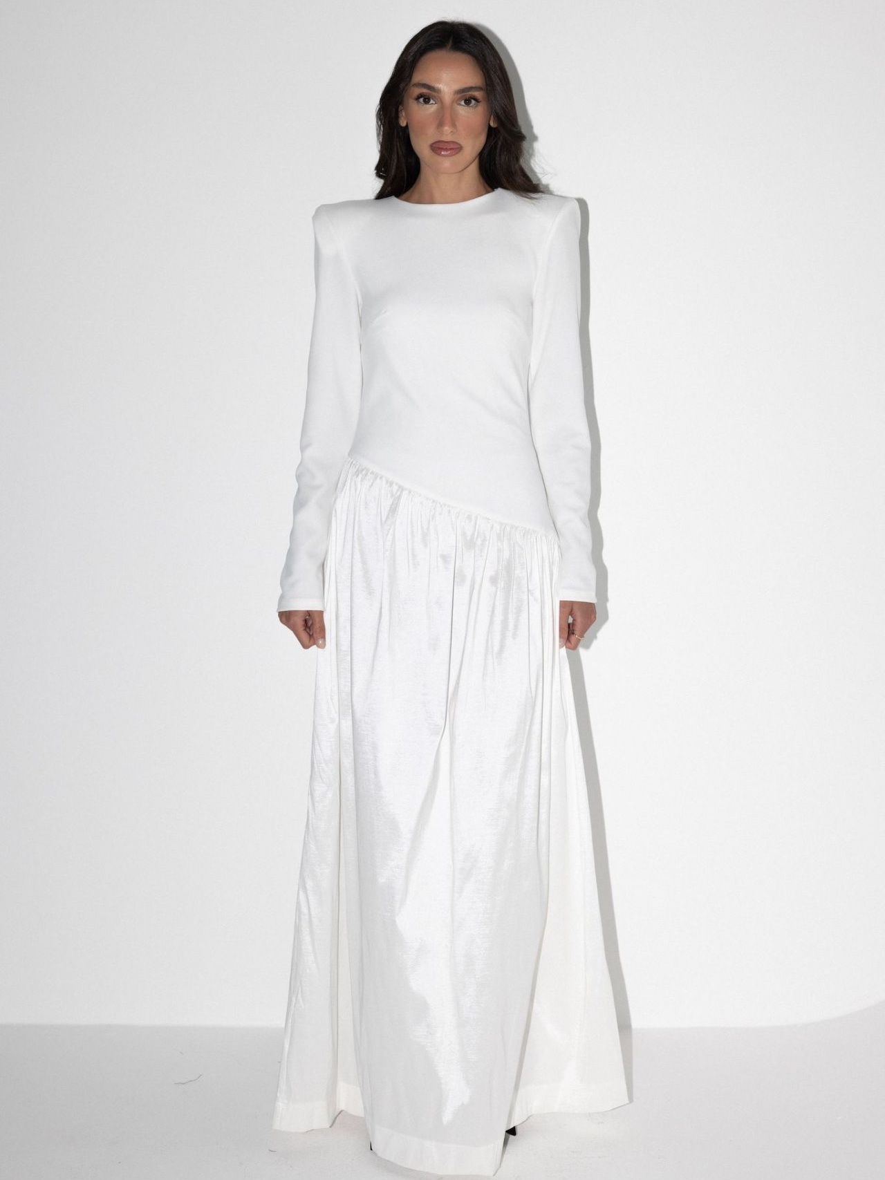 שמלת ויולט לבן