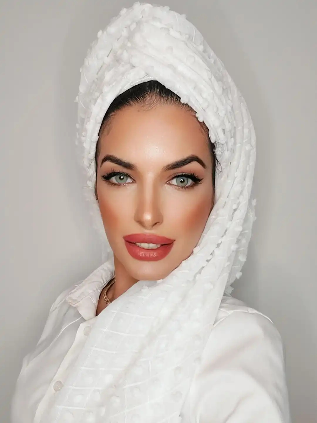 מטפחות נקודות  