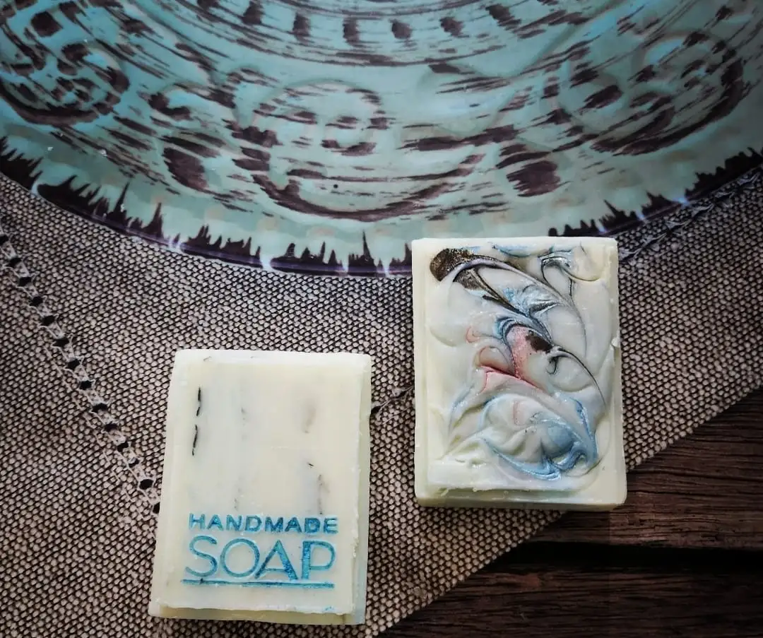 סבונים טבעיים בעבודת יד