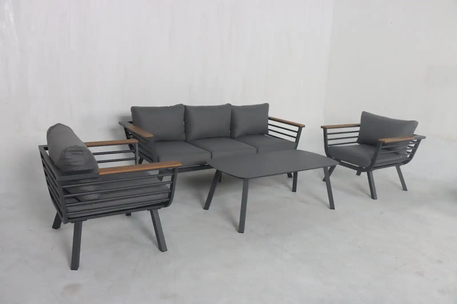 פינת ישיבה דגם "נויה" צבע שחור