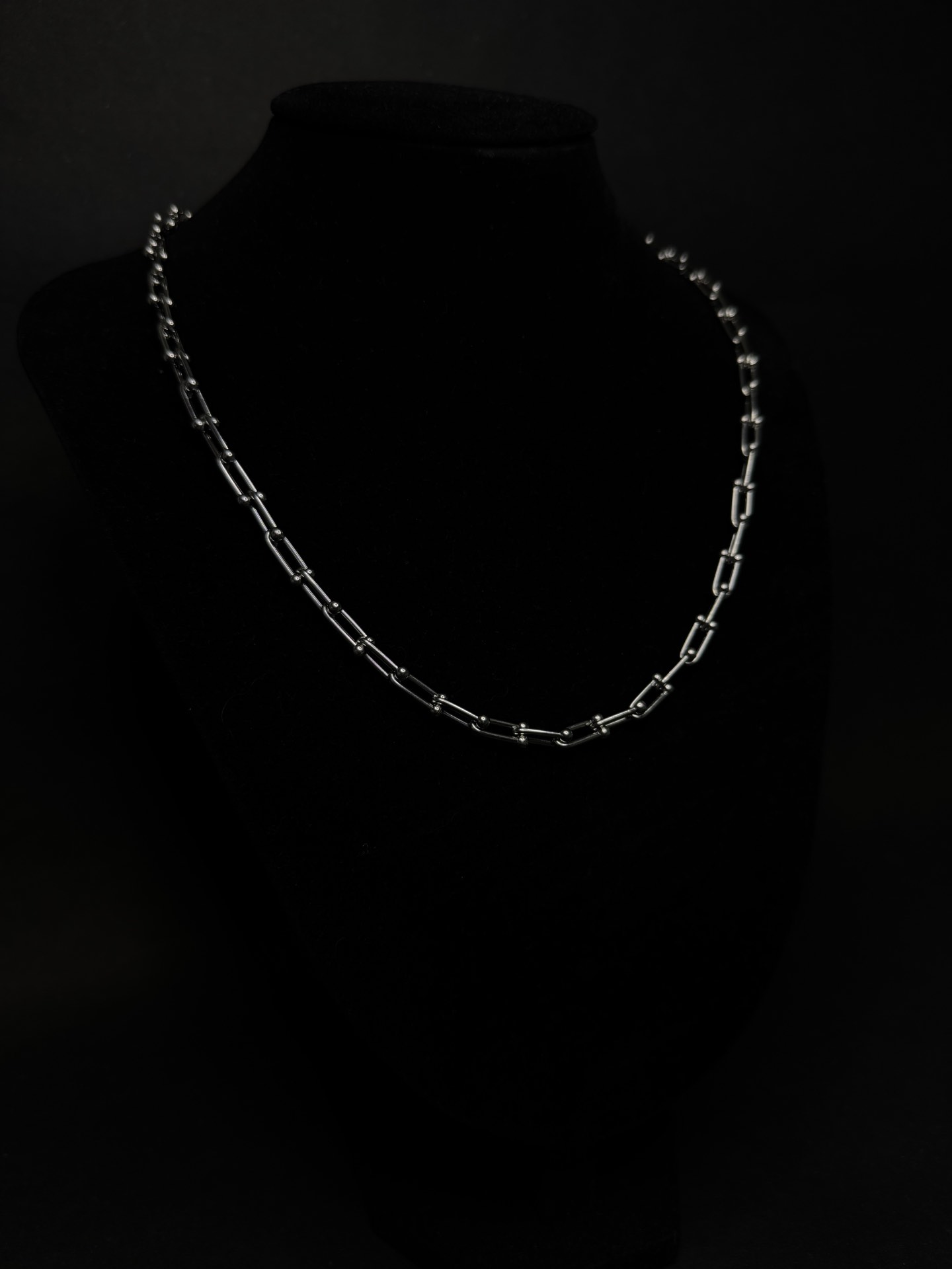 שרשרת חוליות כסופה דגם סיכה