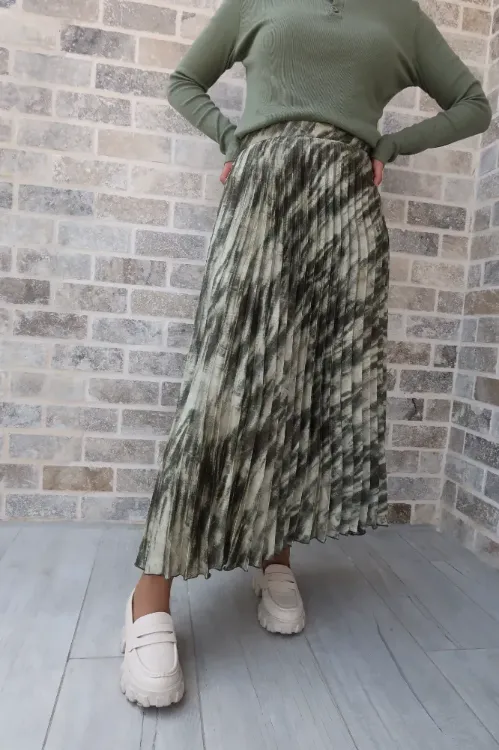 חצאית סאטן-בגווני הירוק