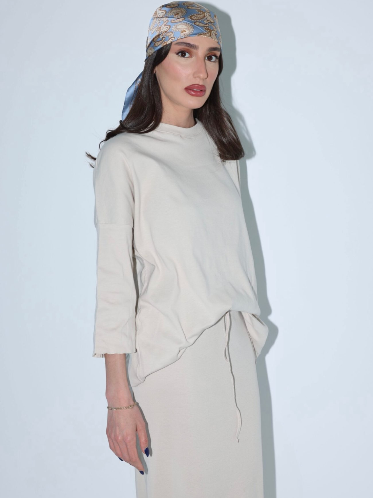 חליפת קנדיס בז