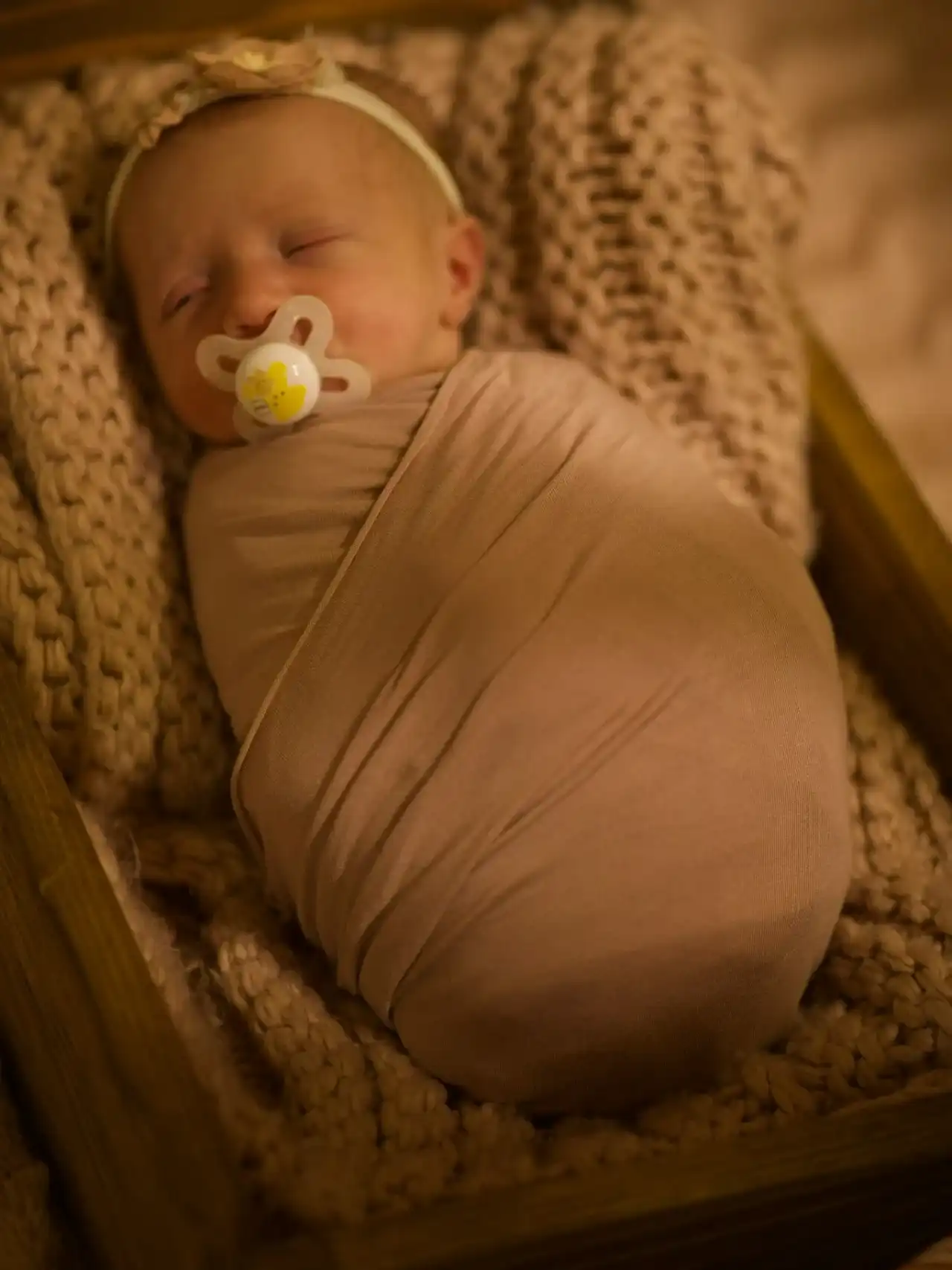 צילומי ניו בורן מקצועיים ועדינים | הרגע שנשאר