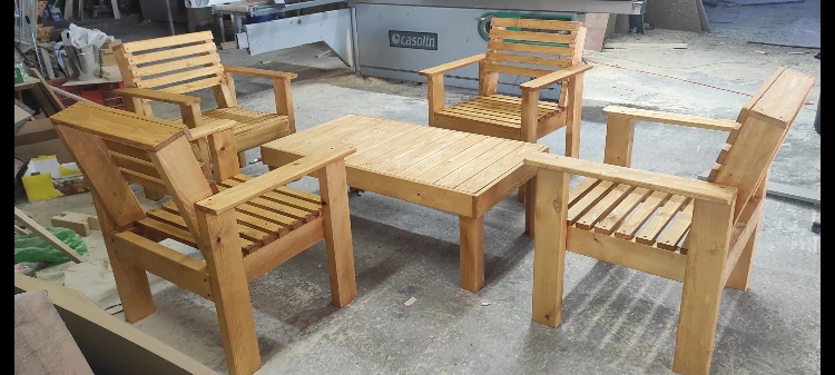 ספסלים ,פינות ישיבה 