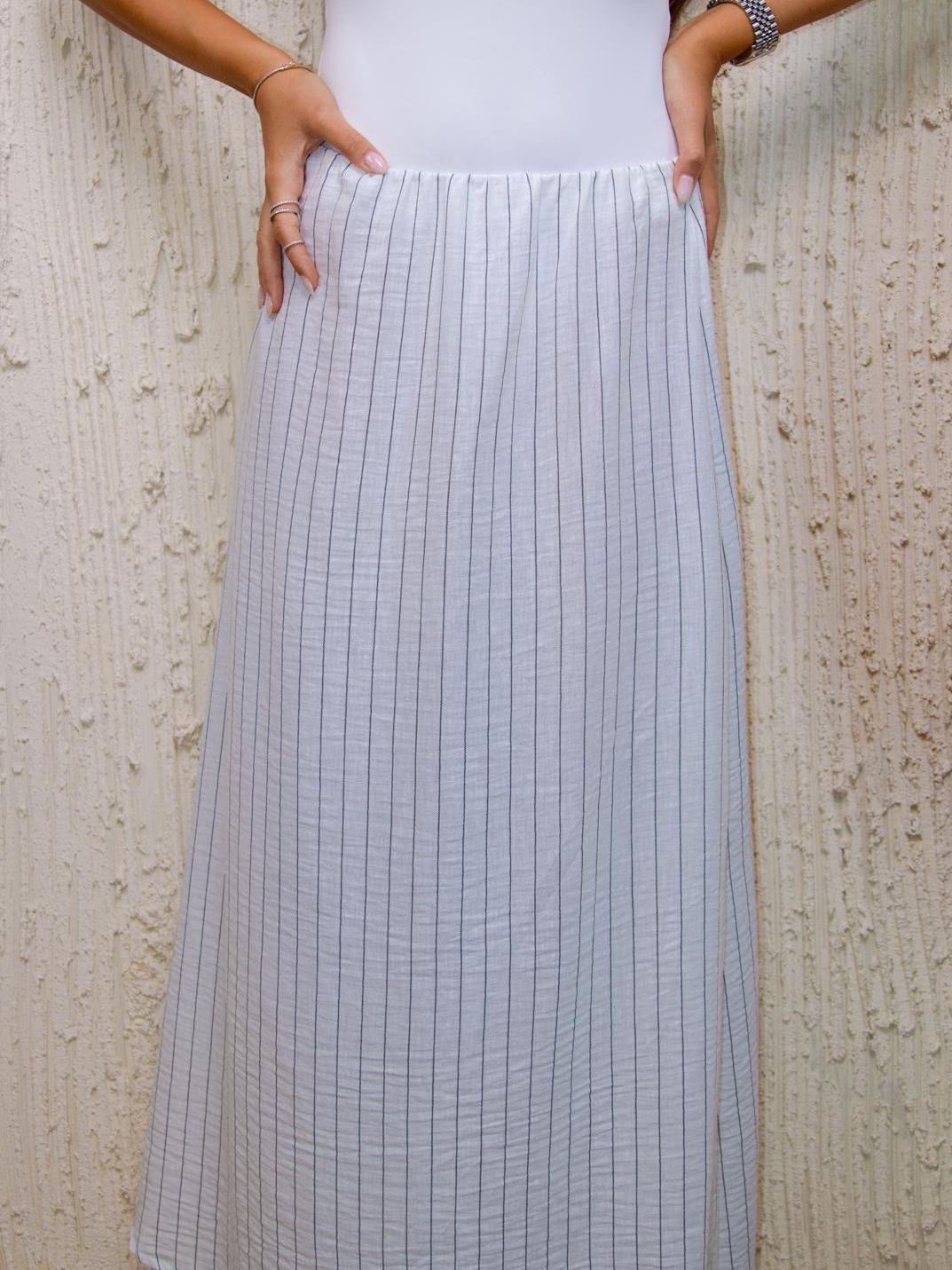 חצאית בייסיק פסים