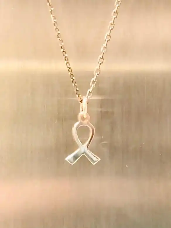 42cm Gold Chain with Hostage Pendant