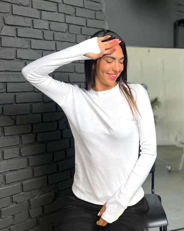 טי שרט כפפה