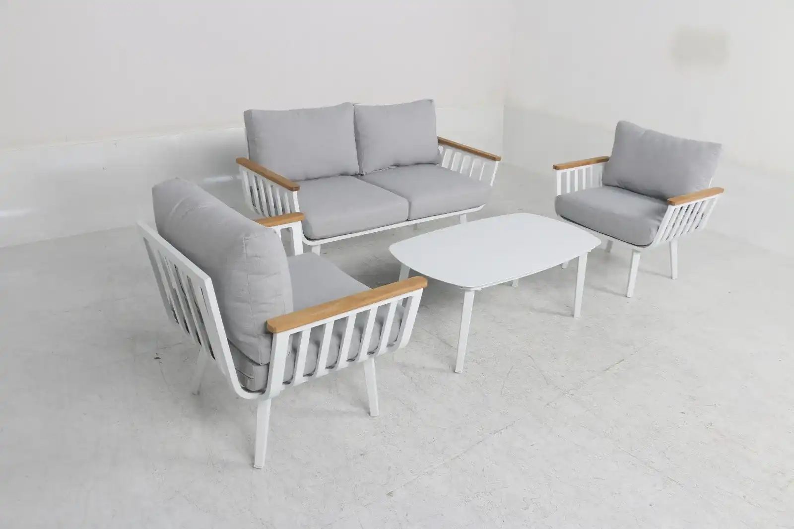 פינת ישיבה דגם ״קופנגן״ צבע אפור