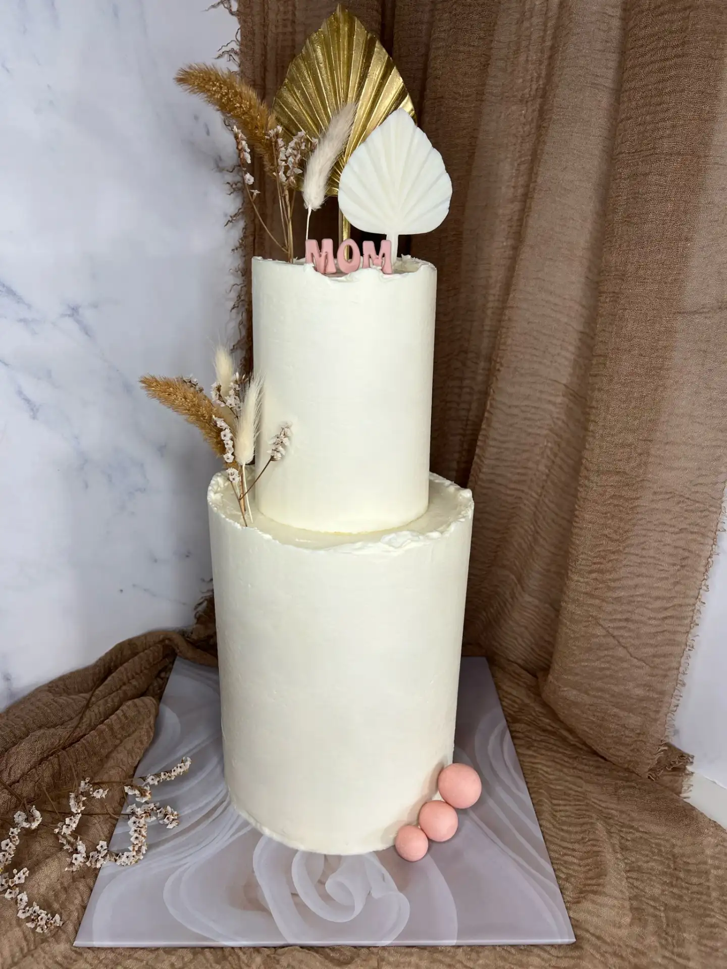 עוגת קומותיים מעוצבת בהתאמה אישית | Ya-Ya Patisserie