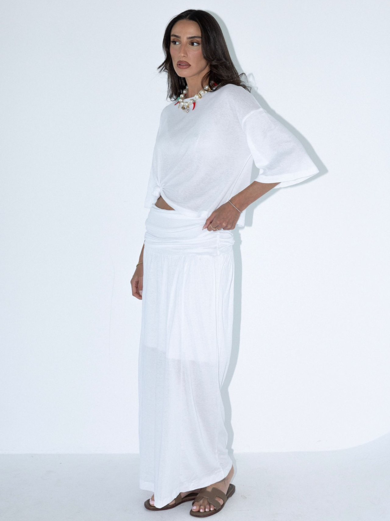 חליפת מיו לבן