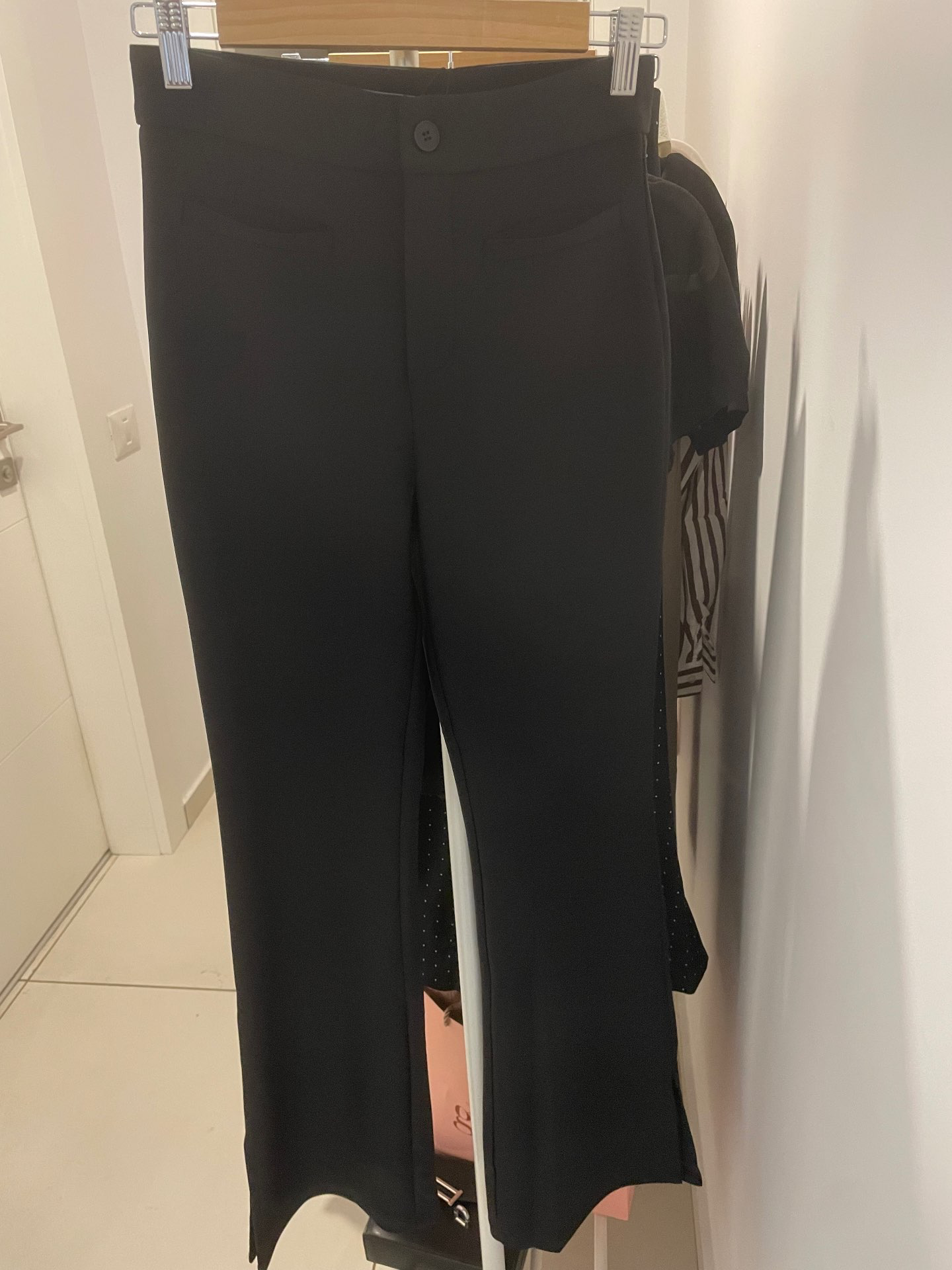 מכנס שחור מחטב