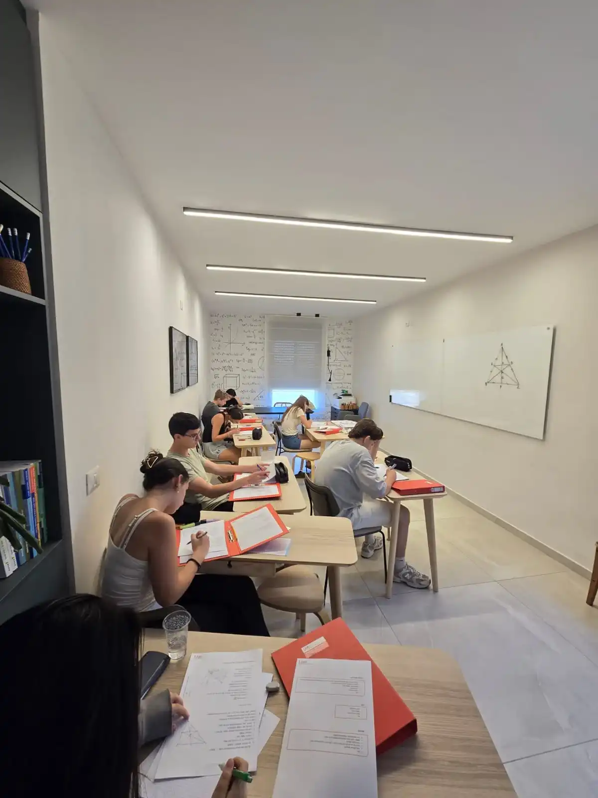 קבוצות תרגול במתמטיקה לתלמידי ט’-יב’ במודיעין | מירב ביג’ה