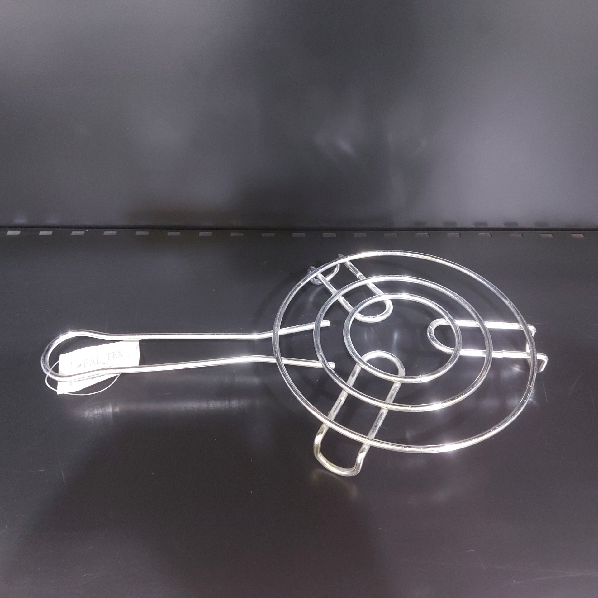 תחתית לסיר עם ידית