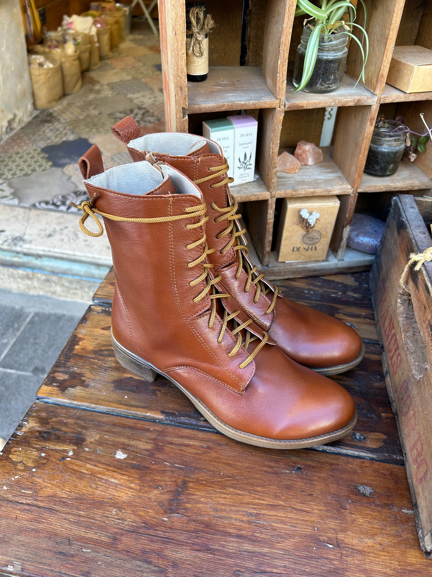 מגף עור היידי