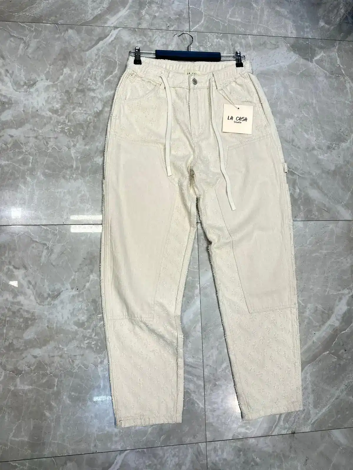 ג׳ינס אופנה צבע בז׳ עם שרוך