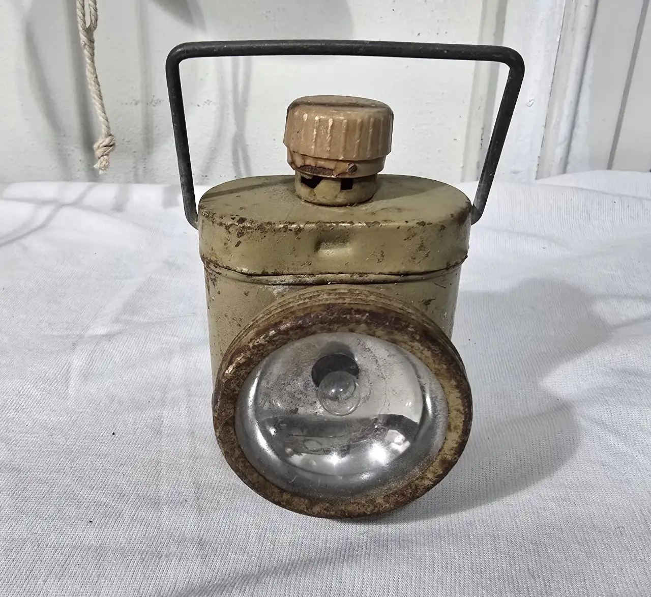 פנס איתות צבאי שנות ה 50 עם חותמת צ