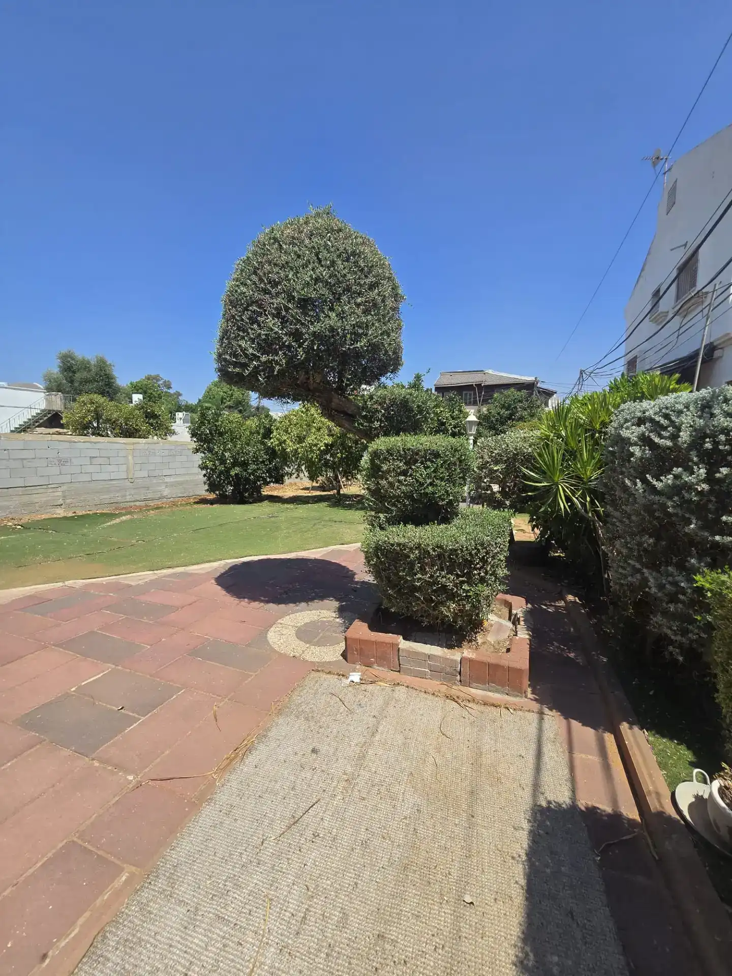 למכירה דו משפחתי בקריית אלון