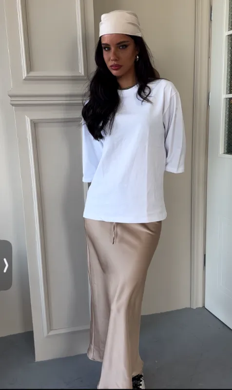 חצאית סאטן בז