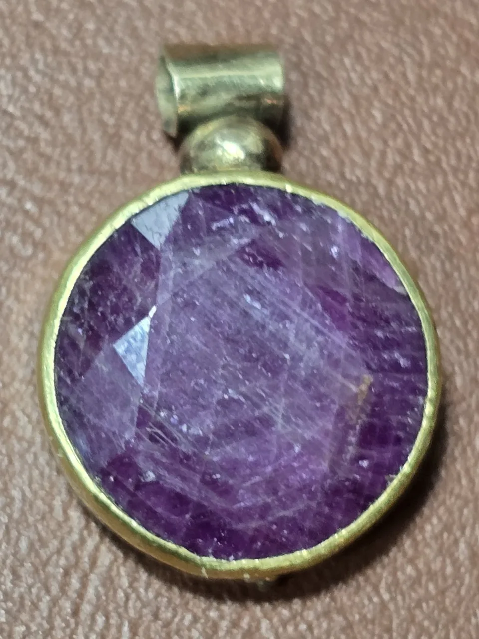 תליון זהב אדום 14k משובץ אבן אמטיסט מרשימה כ - 2ct . אורך - 2  כ - 1.5 גרם