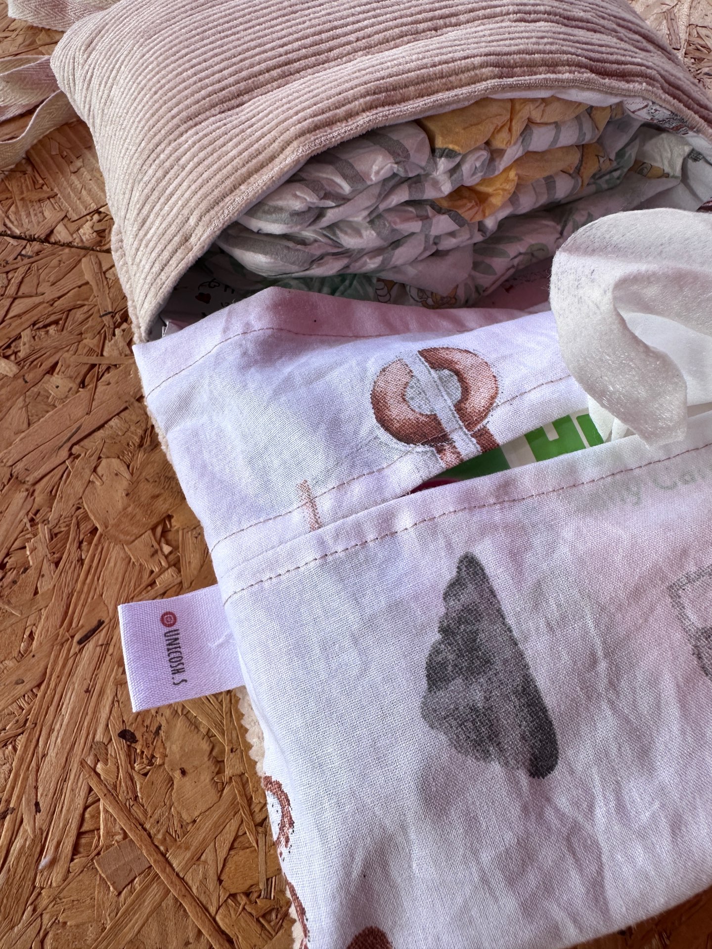 תיק החתלה - קורדרוי עבה בשילוב טרקטורים חום