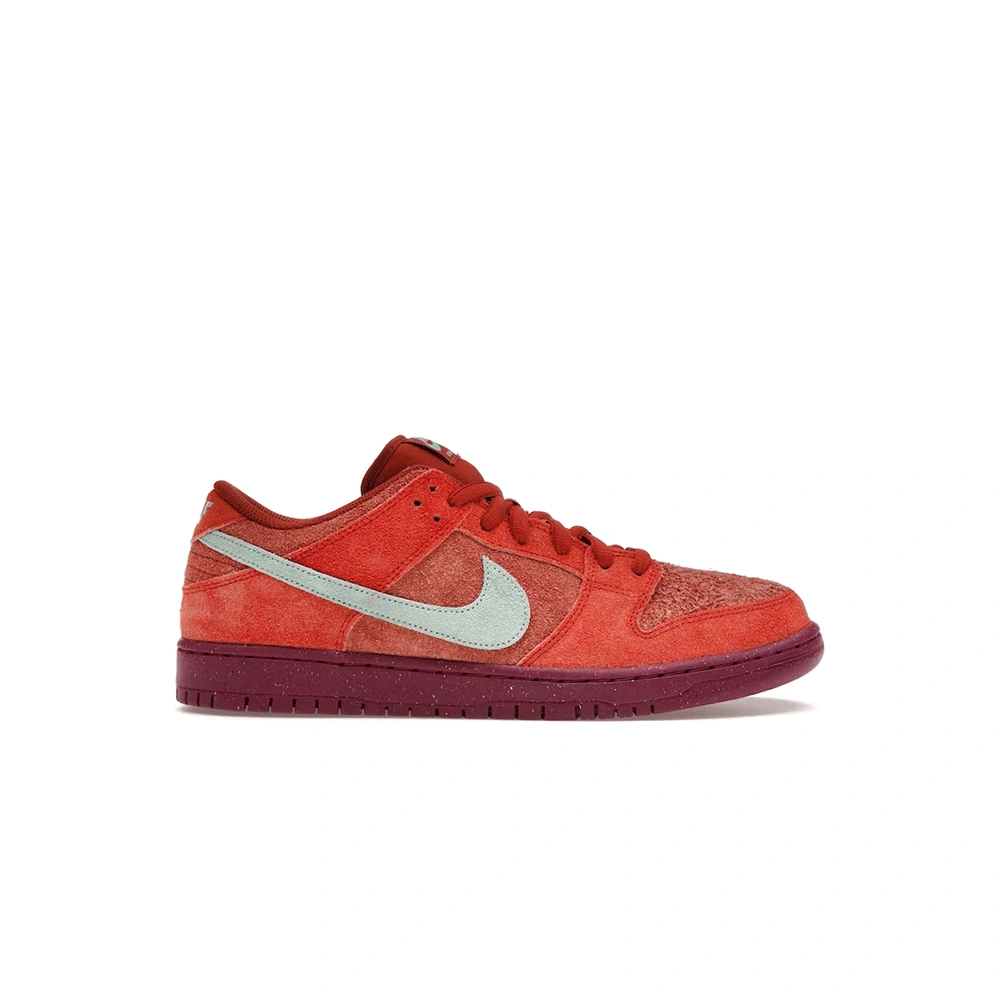 Nike SB Dunk Low Mystic Red Rosewood