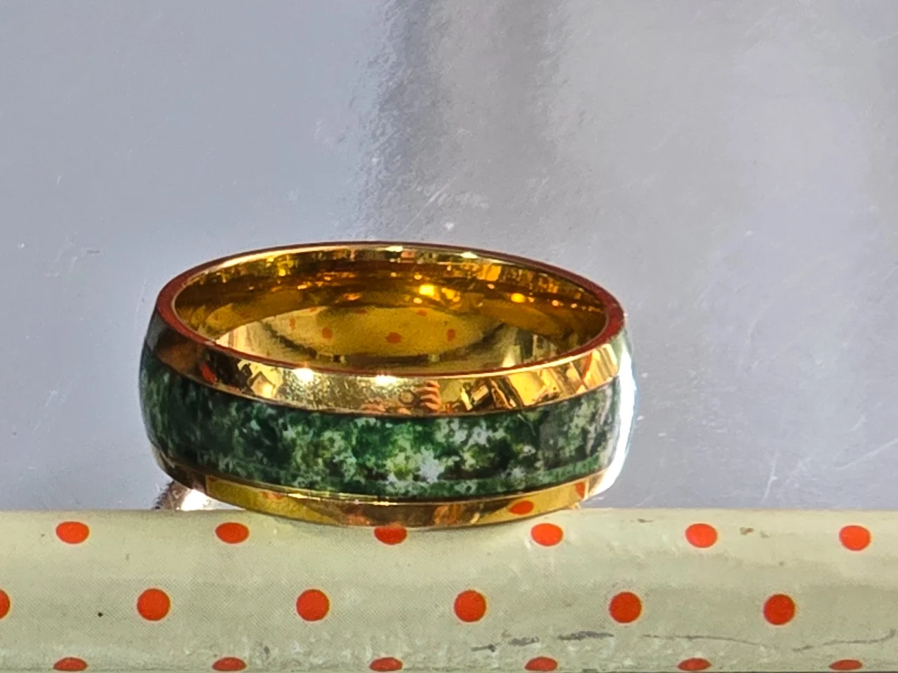 טבעת פלדת אל-חלד מידה 10.5 בגוון ירוק