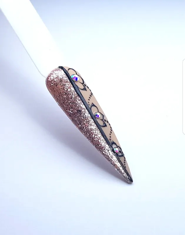 ציור אמנותי - פרחים בשילוב גליטר