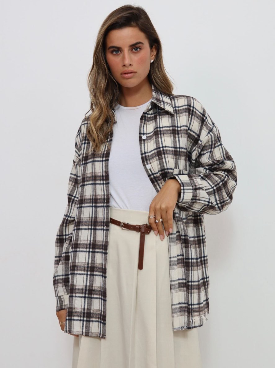 מכופתרת משבצות לבן