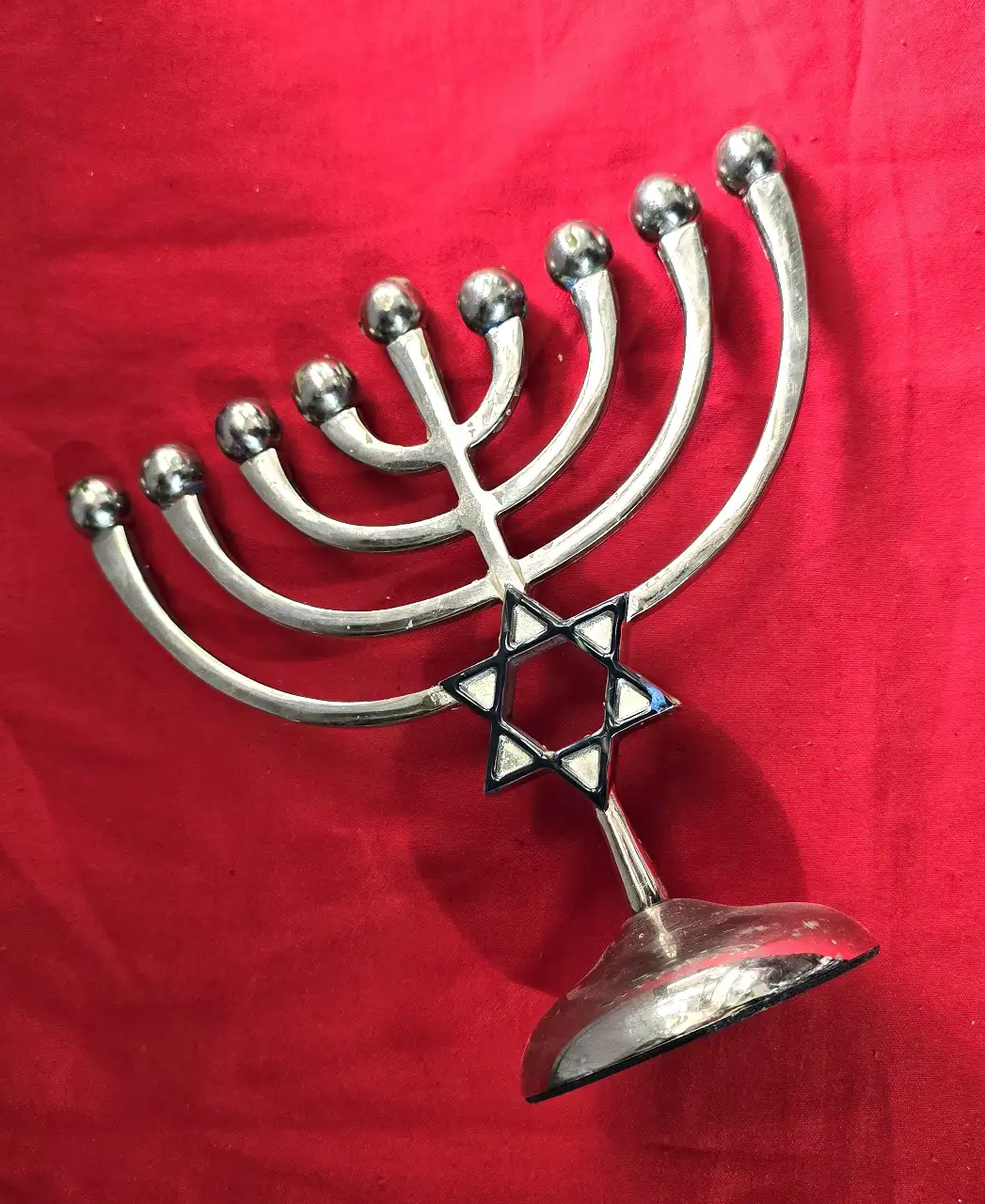 חנוכיה כסופה ממתכת