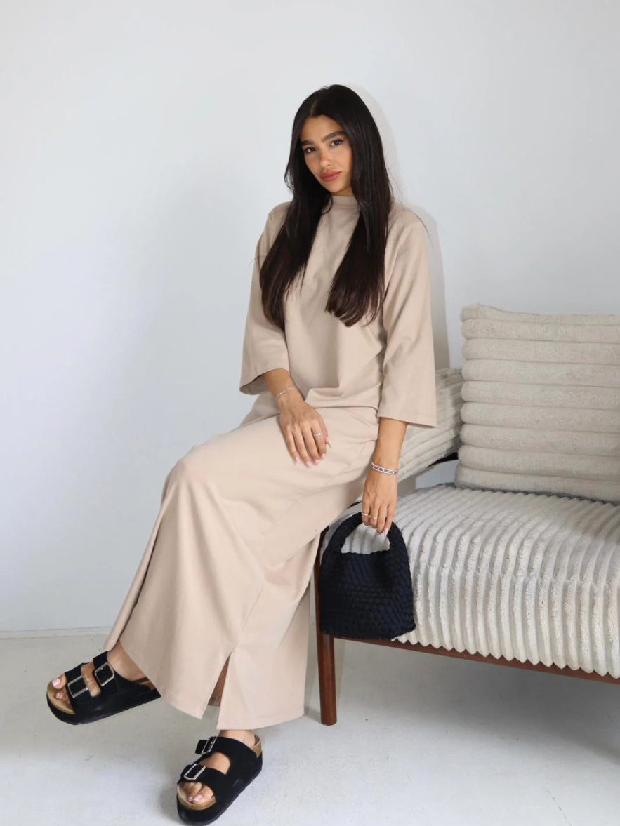 שמלת בייסיק בז