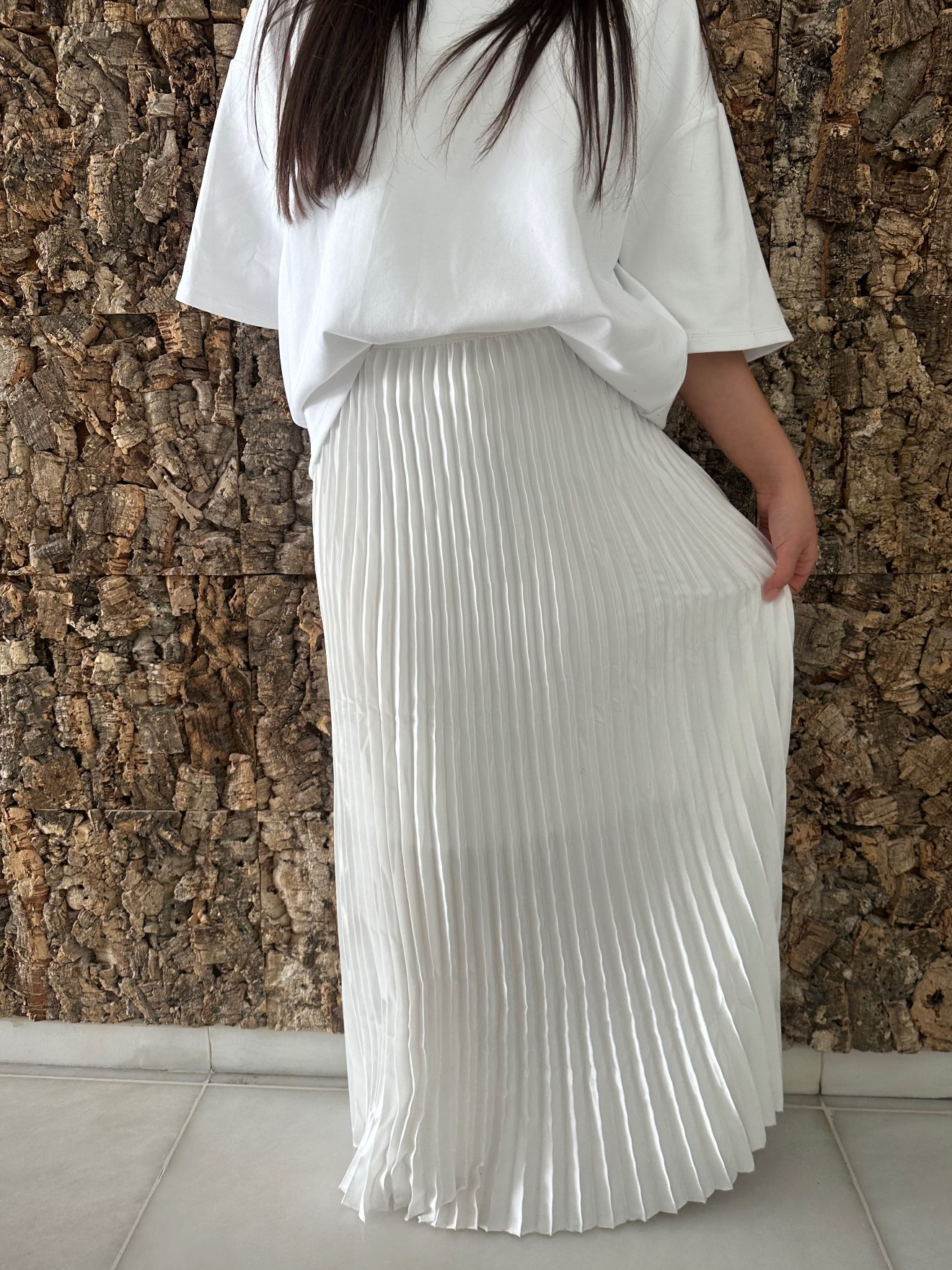 חצאית פליסה לין לבן