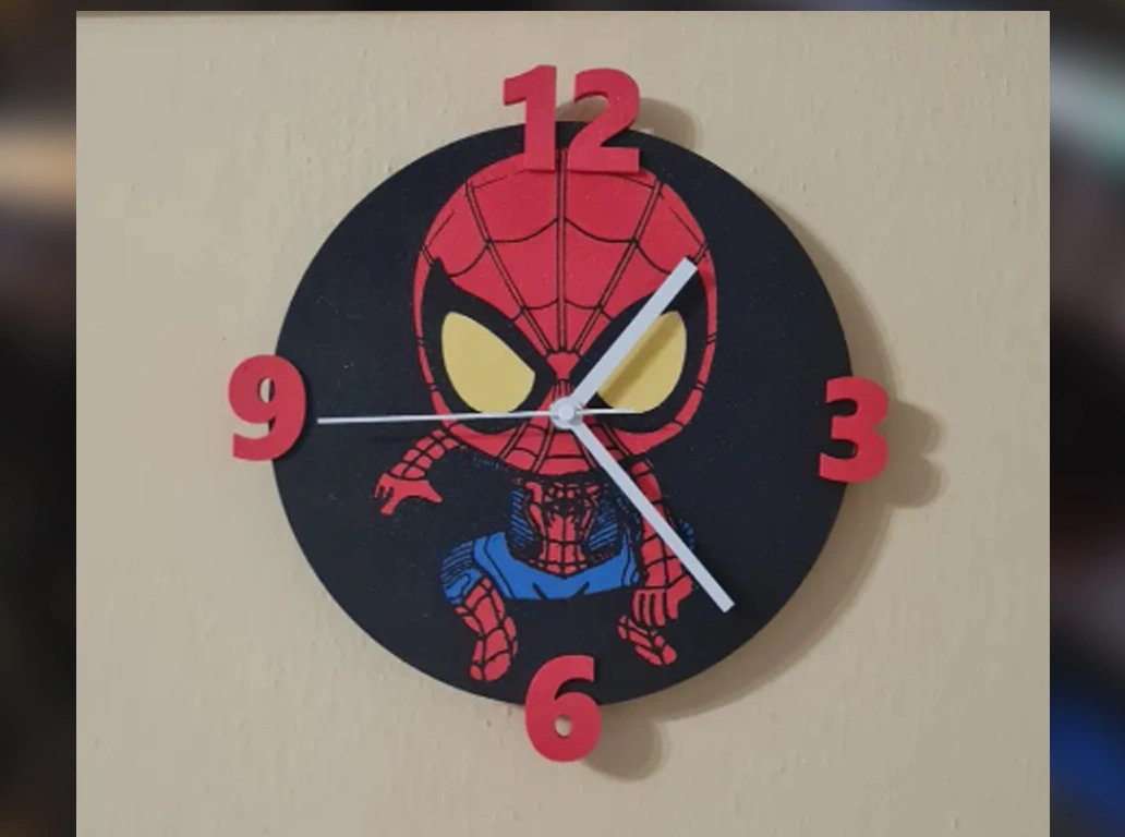 שעון בעיצוב - ספיידרמן