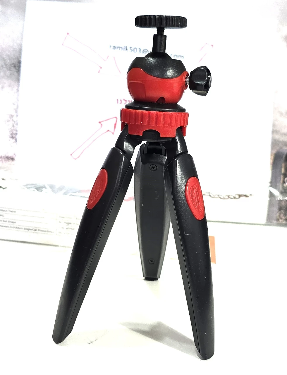 חצובה קטנה וחדשה לטלפון