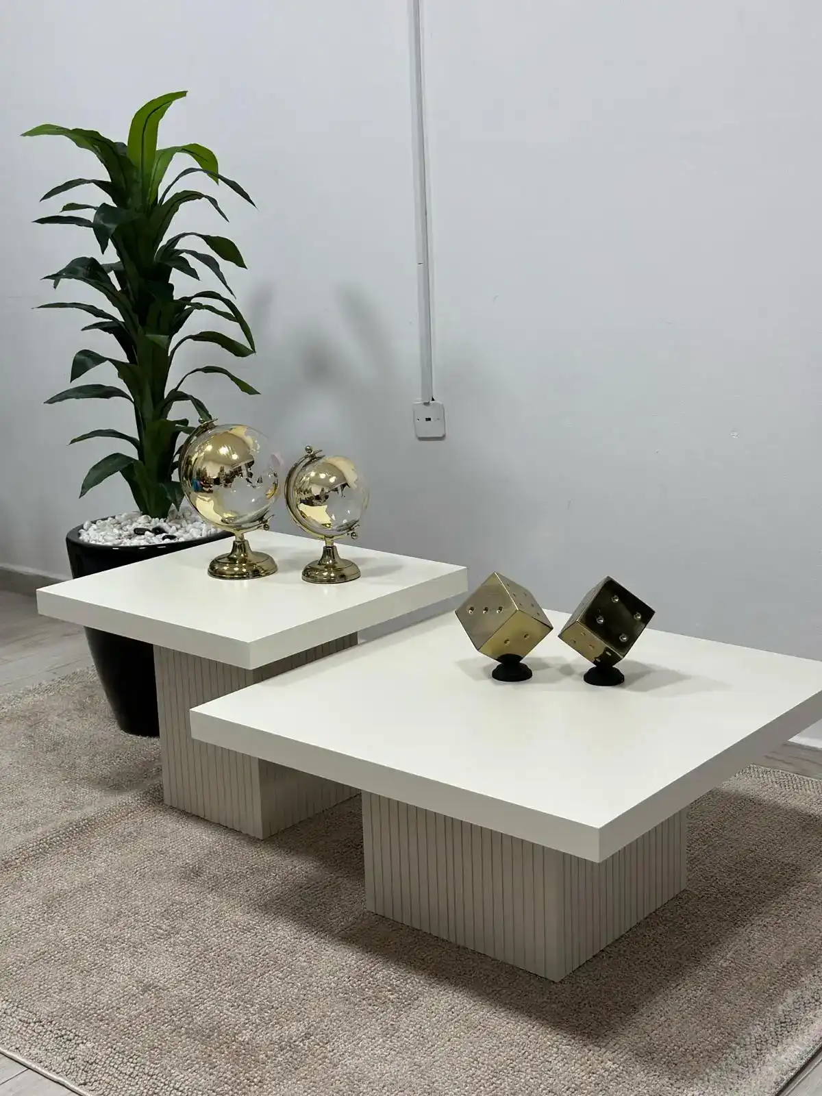 שולחן לסלון